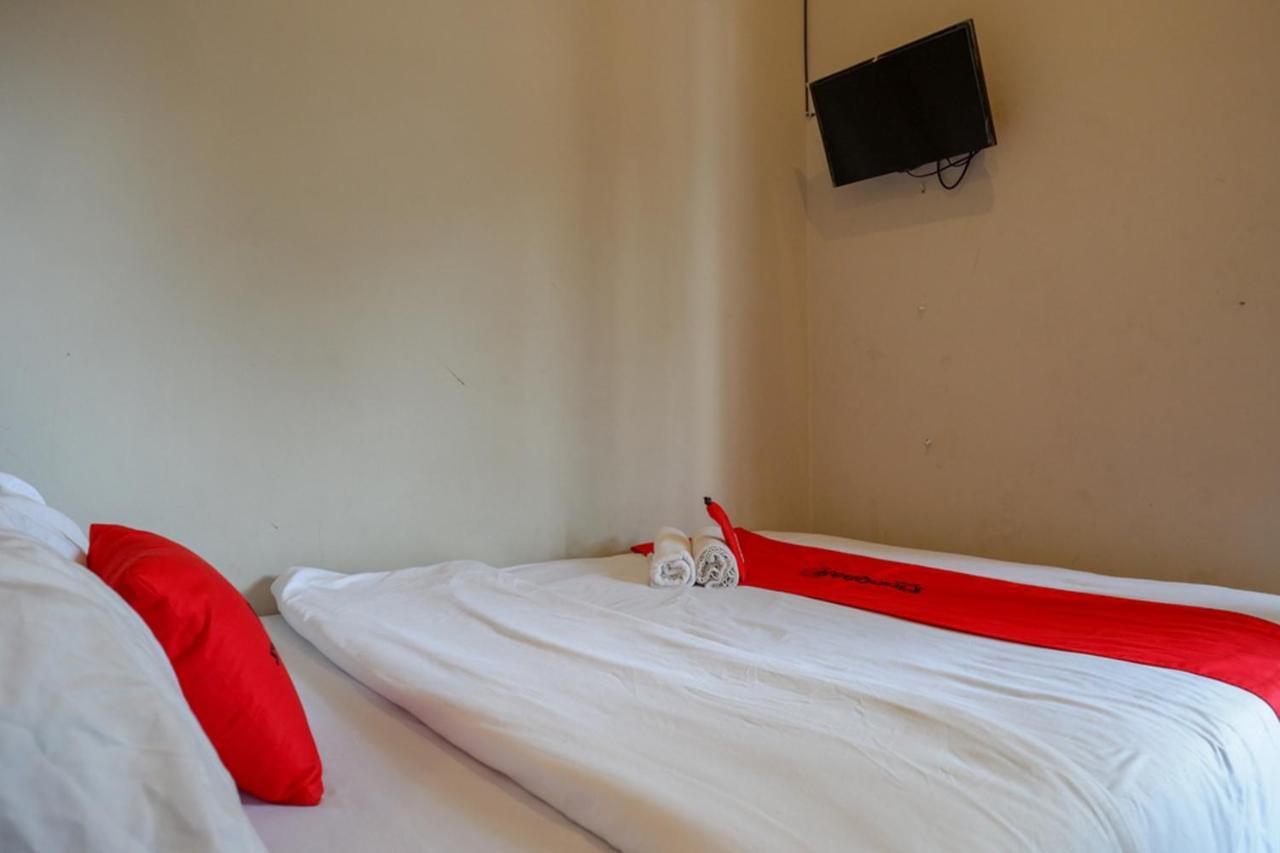 Reddoorz Near Stasiun Tawang 2* Semarang