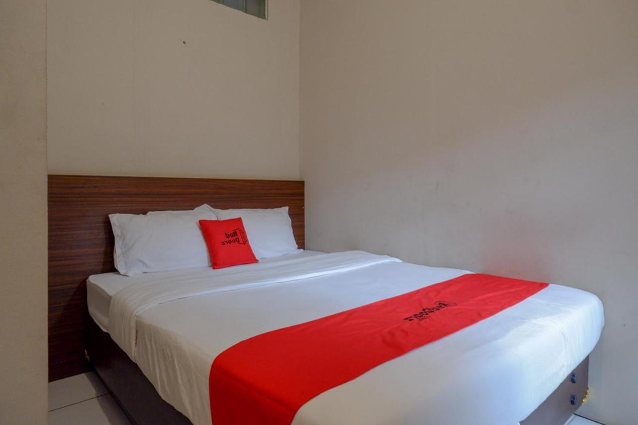 Reddoorz Near Stasiun Tawang Hotel 2*