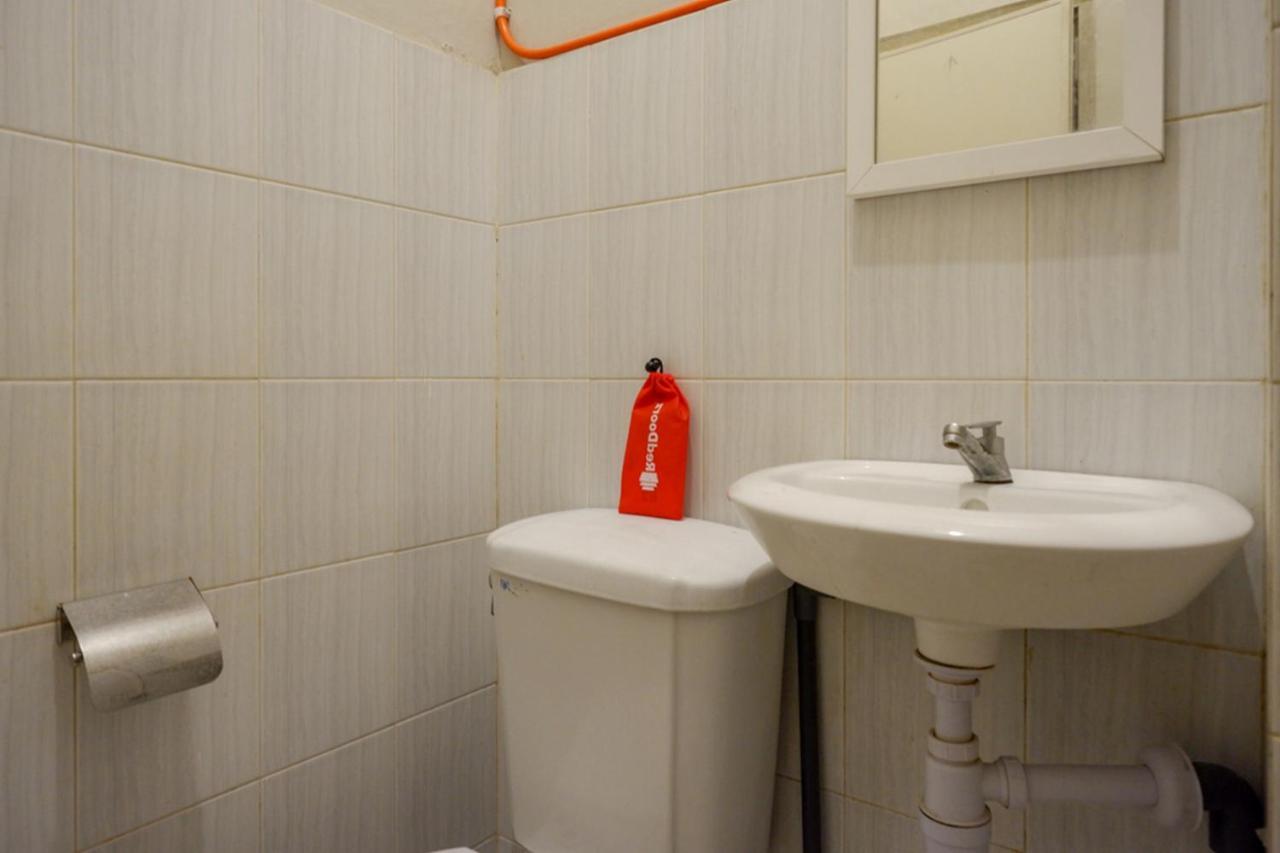 Reddoorz Near Stasiun Tawang Hotel Semarang