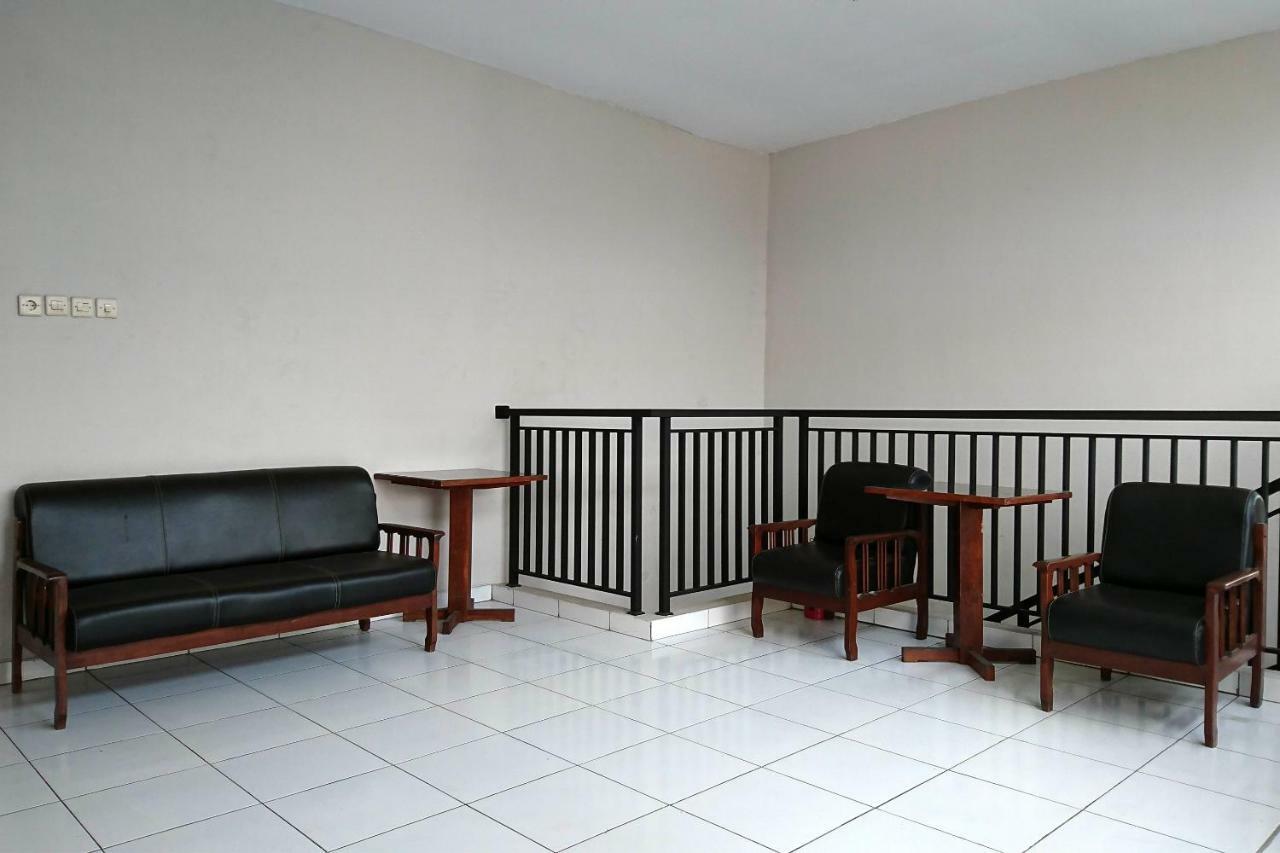 Hotel Reddoorz Near Stasiun Tawang Semarang